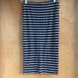 3/$20 SALE black and white striped pencil skirt